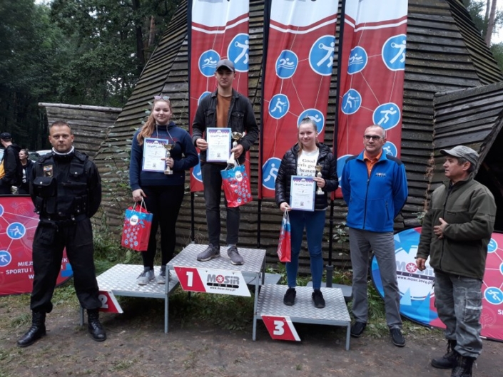 Na zdjęciu podium z najlepszymi strzelcami imprezy