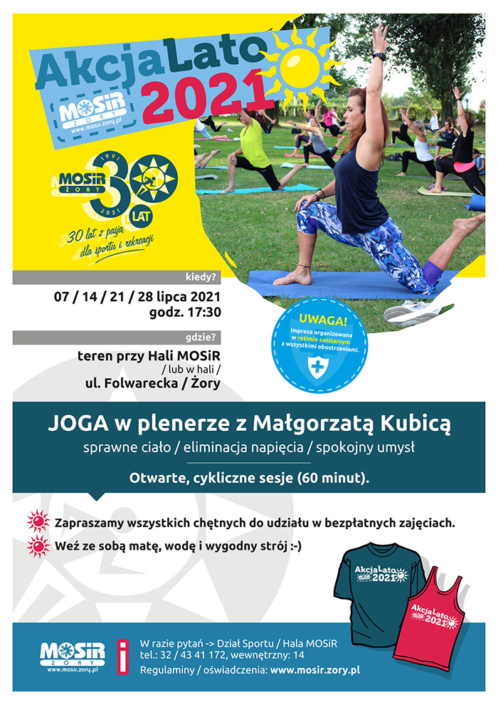 Na plakacie zapowiedź jogi w plenerze, u góry logo Akcji Lato 2021, w środku zdjęcie przedstawiające ćwiczenia jogi na trawie