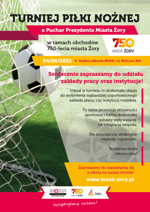 na plakacie informacje o turnieju piłki nożnej, w tle zdjęcie piłki w bramce na murawie