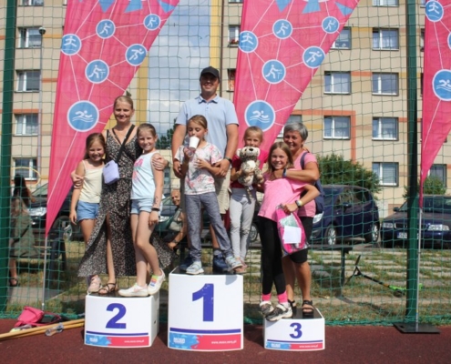 na zdjęciu zwycięzcy konkurencji na podium